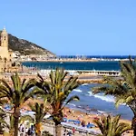 Hola! - Sitges By The Beach