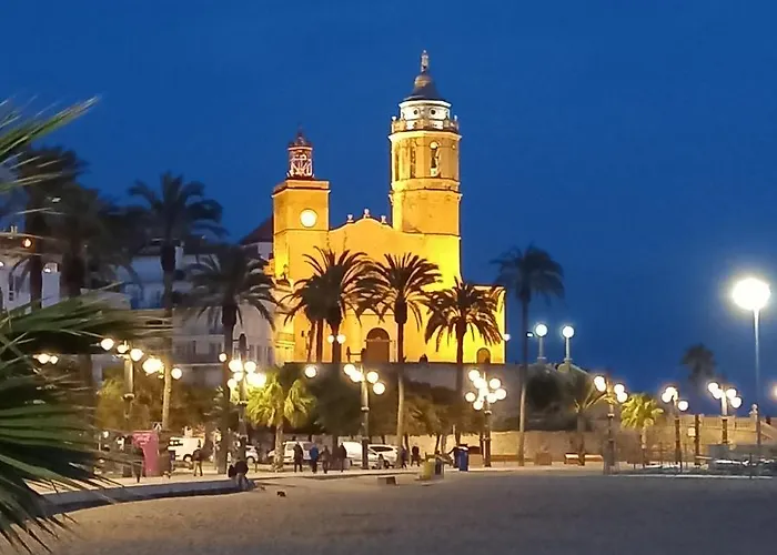 Mediterranean Flat In The Centre Of Sitges