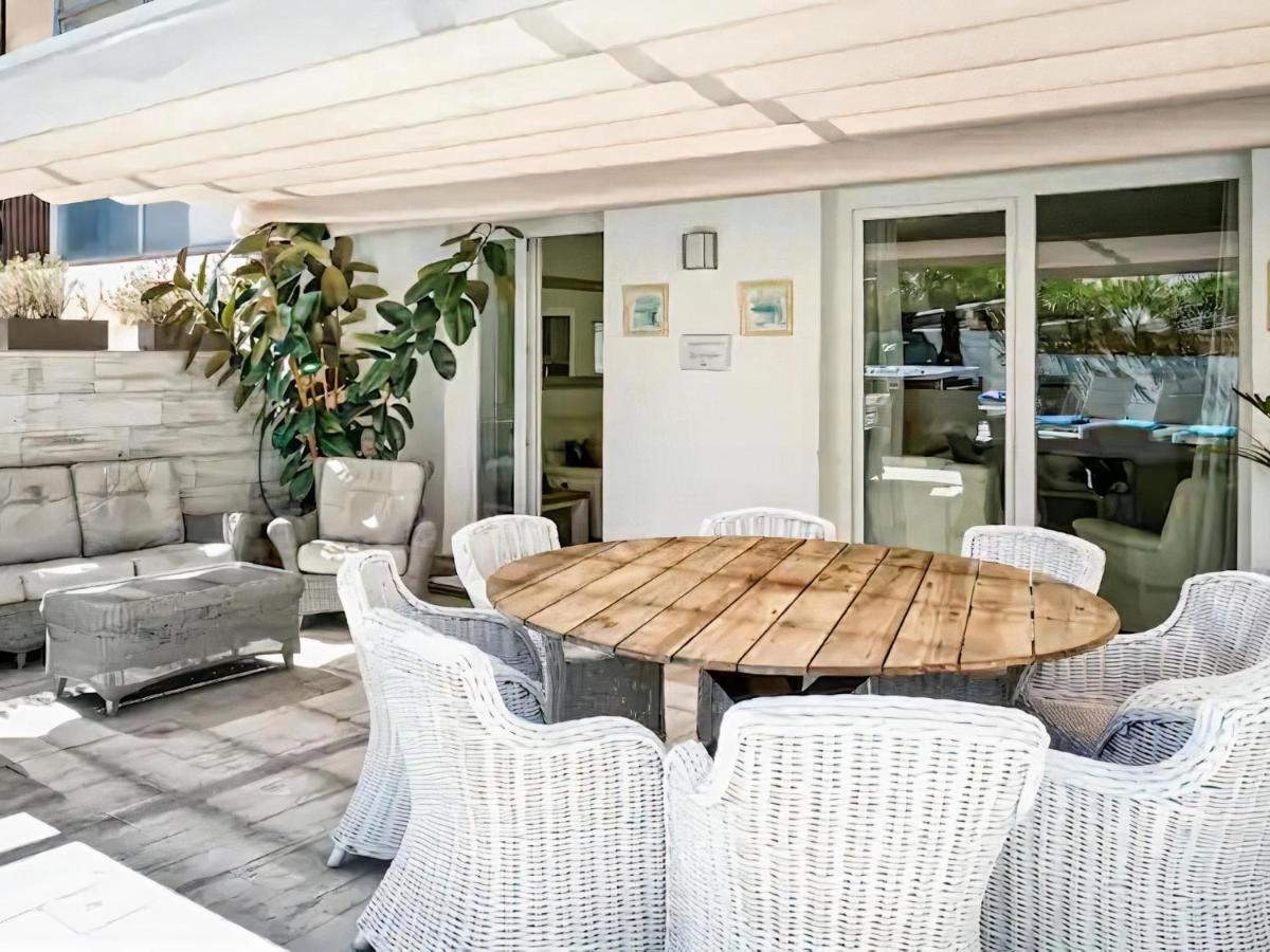 Spaces Mediterranean 5 Bedrooms, 4 Bathrooms, 75m2 Terrace, Centre Sitges- Sleeps 11 *