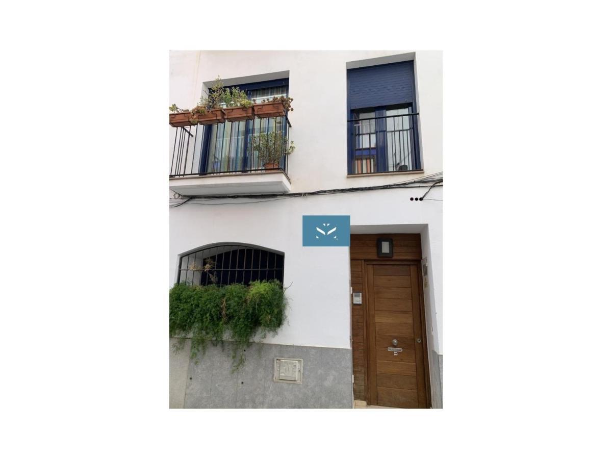Apartment Spaces Deluxe Apartment- 3 Bedroom, 2 Bathroom, Next To Beach, Sleeps 6
