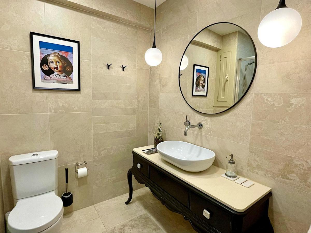 Abbott - 1 Min From The - 100m2 - Sleeps 8 * Sitges