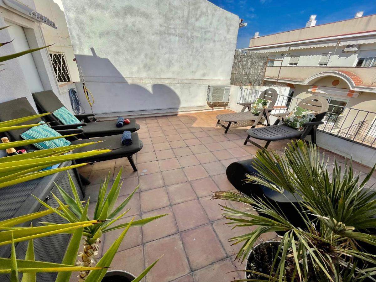 Sea Dreams With Amazing Terrace
