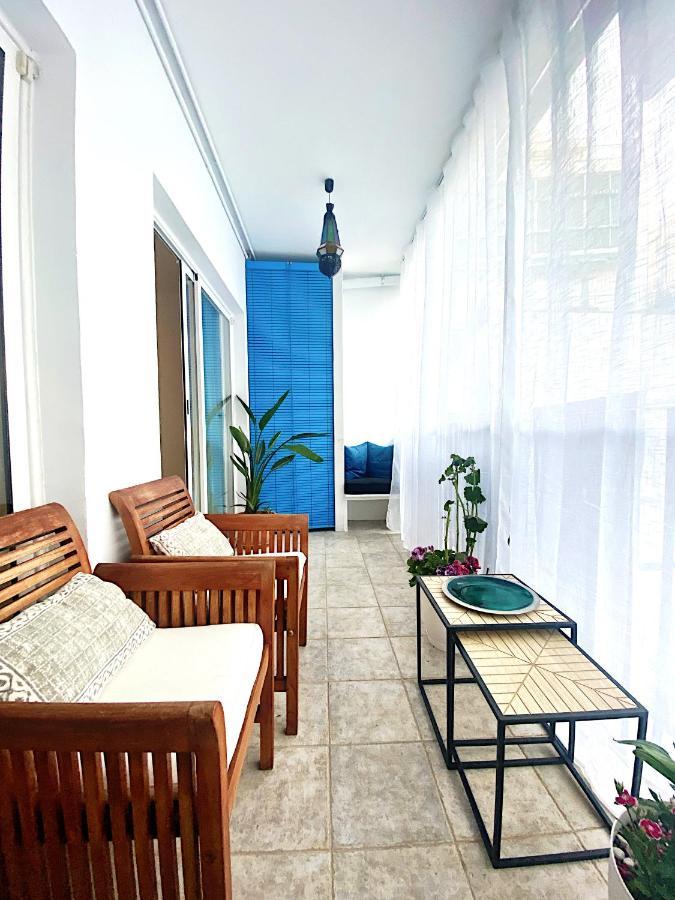Abbott - 1 Min From The - 100m2 - Sleeps 8