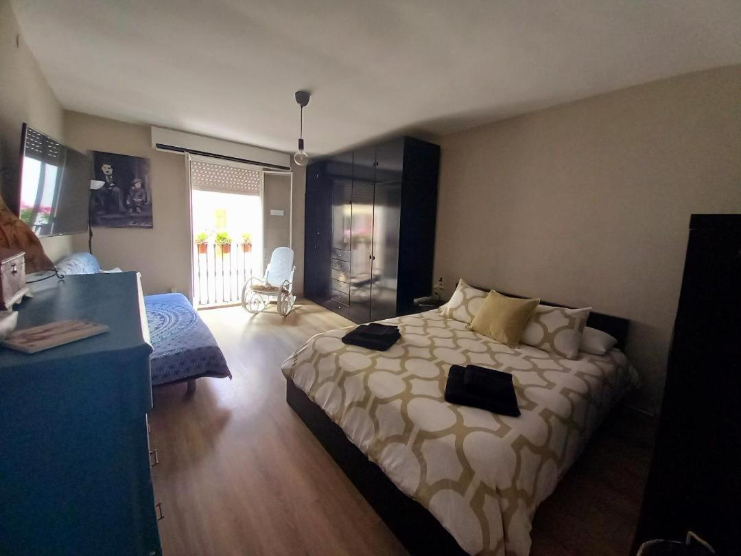 Mediterranean Flat In The Centre Of