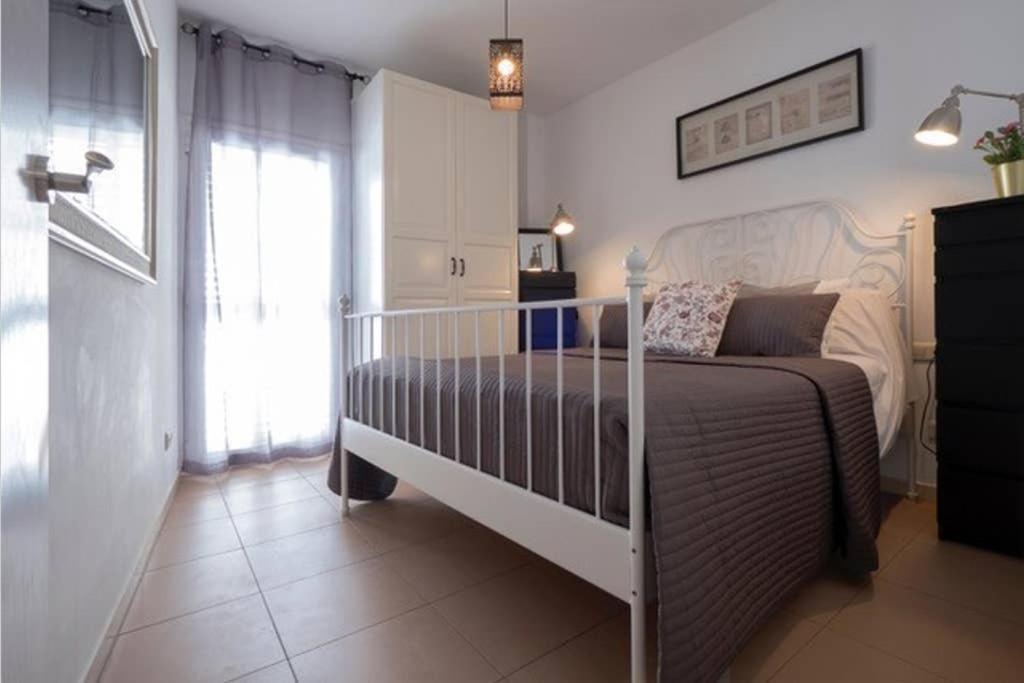 Vive La Playa Y La Noche De Aqui Apartamento Sitges