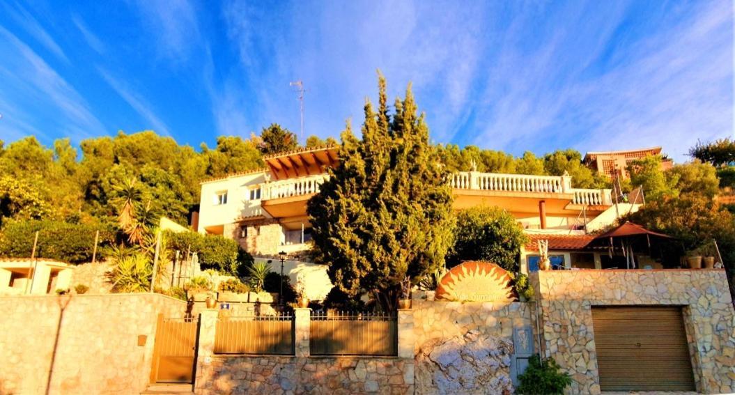 Ashram Sunshine Bed and breakfast Sitges