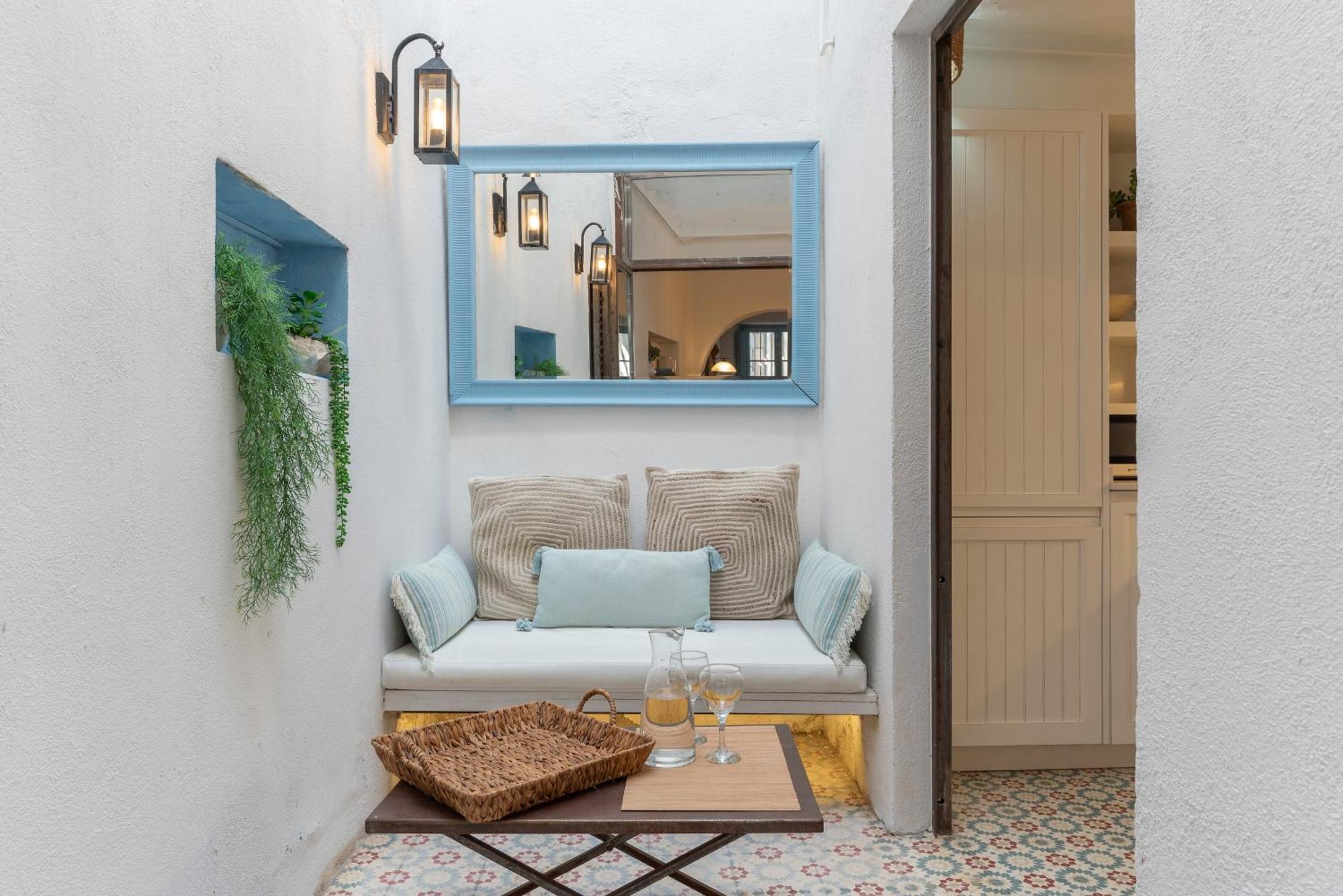 Casa Azul By Hello Homes