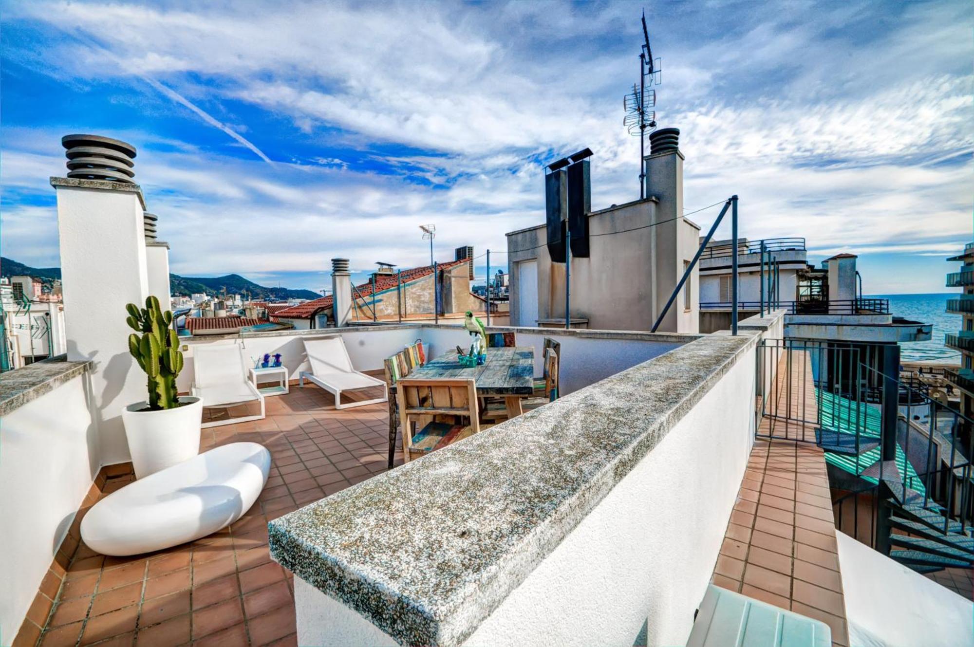 Apartamento Beachstyle Penthouse By Hello Homes Sitges