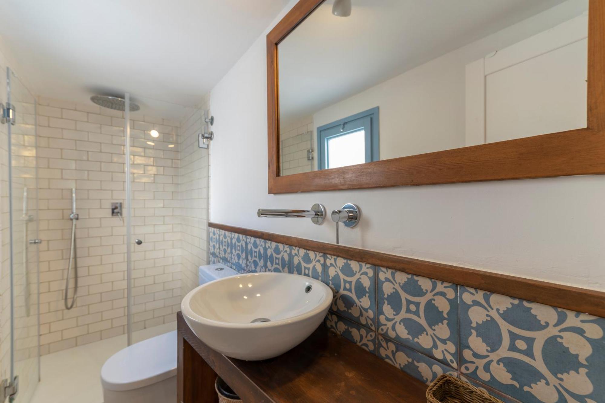 Casa Azul By Hello Homes