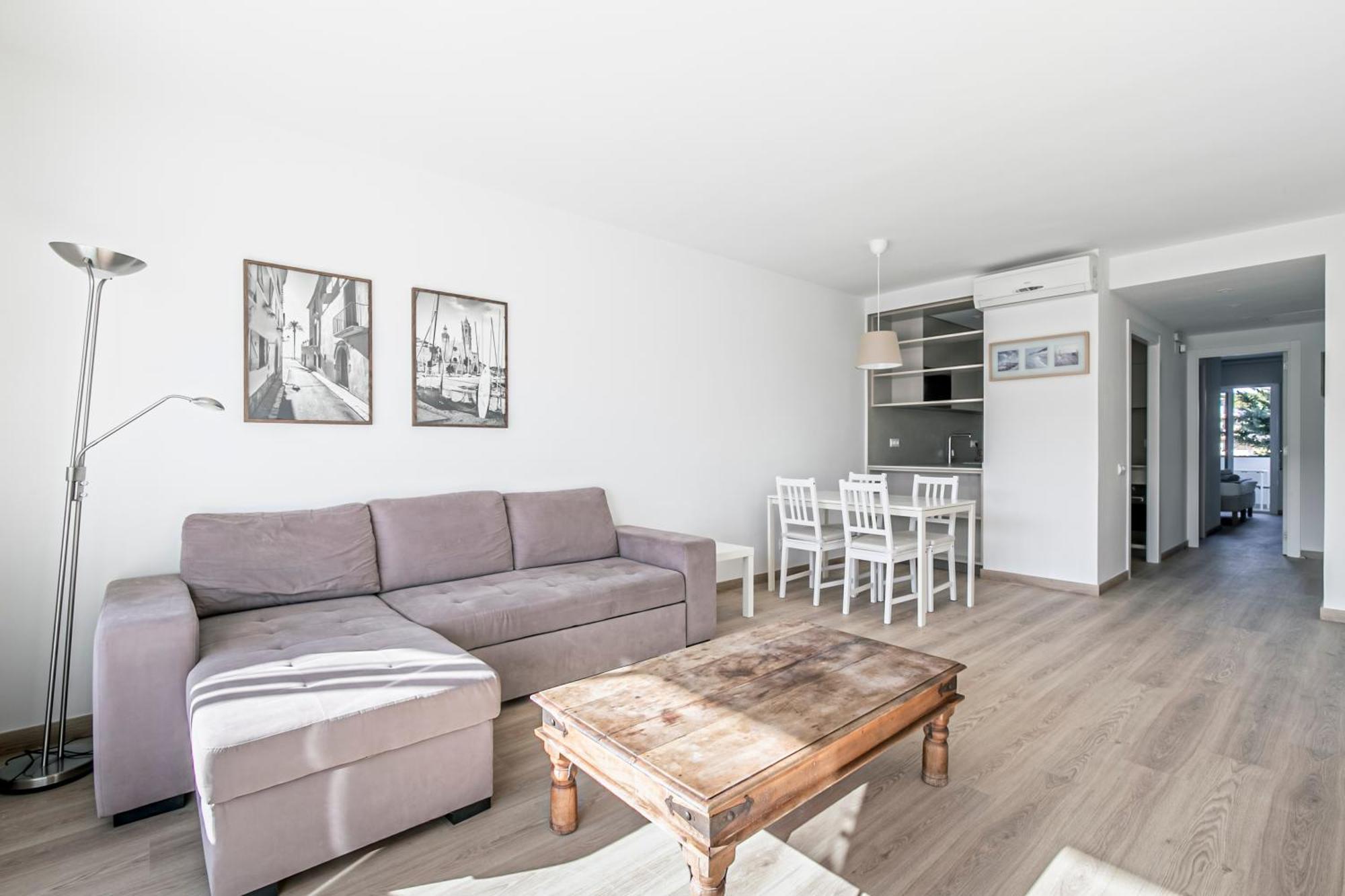 Apartment Tango *