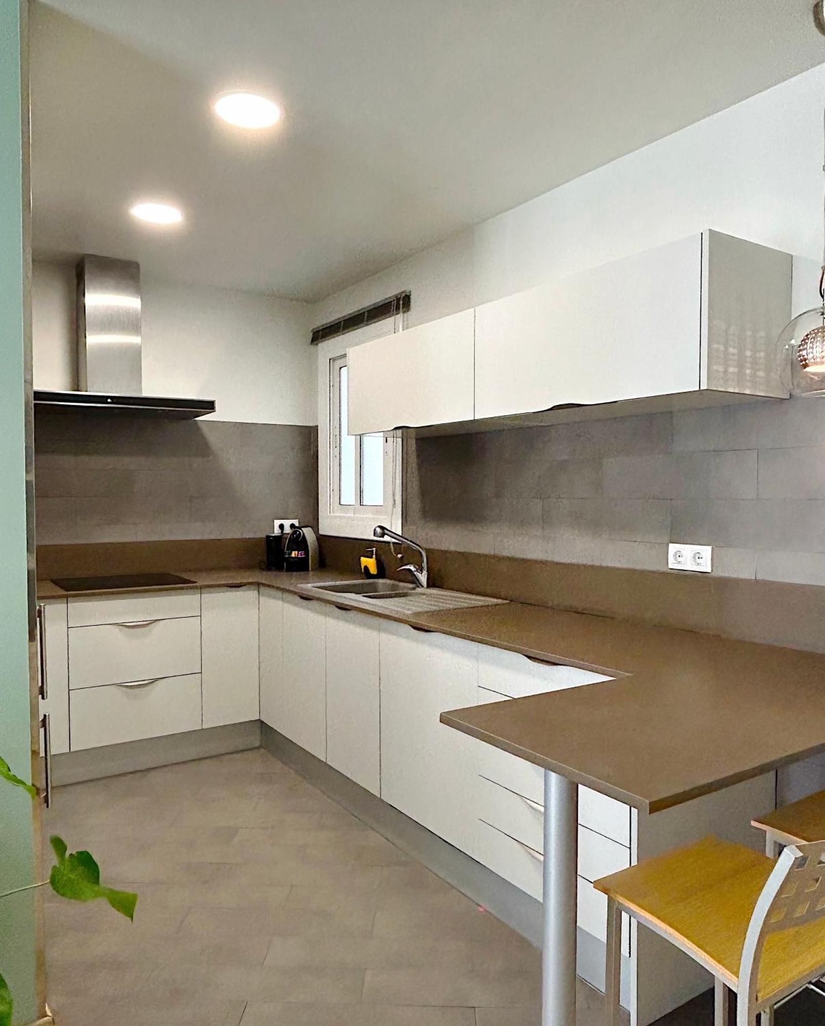 Abbott - 1 Min From The - 100m2 - Sleeps 8 Apartamento
