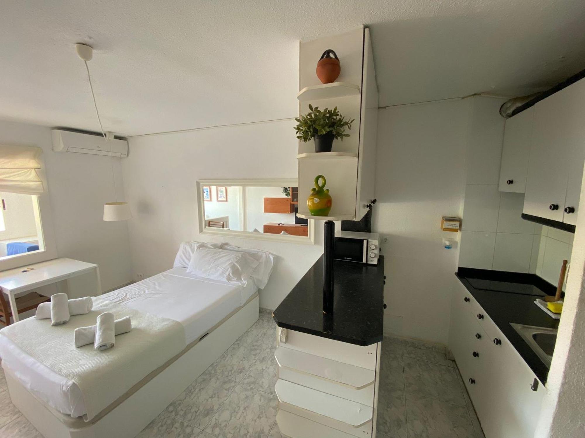 The Moon By Hello Homes * Sitges