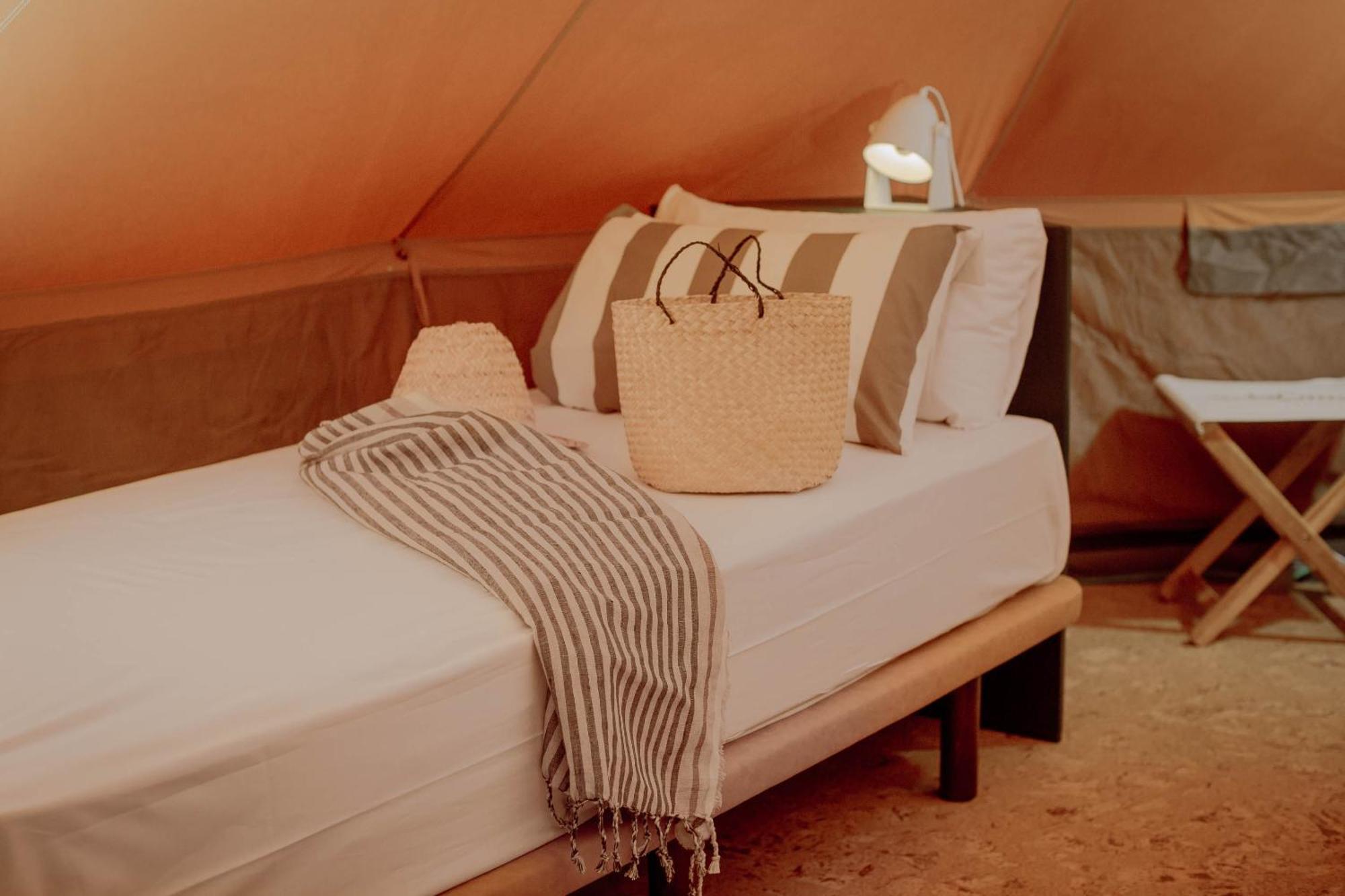 Holacamp Garrofer 2* Sitges