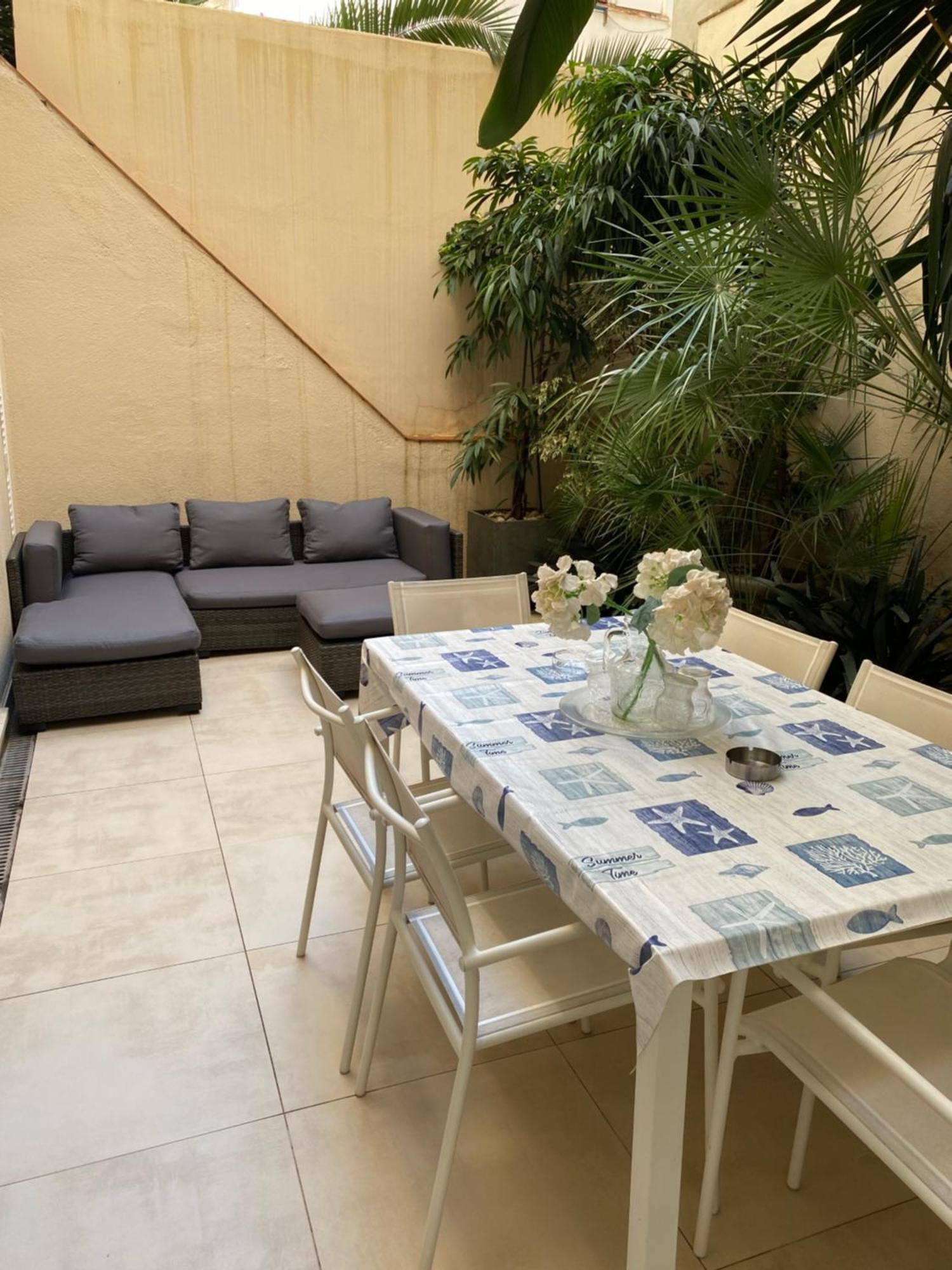 Vive La Playa Y La Noche De Aqui Apartamento Sitges