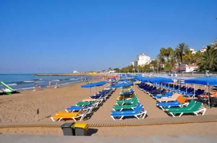 Beach Hostal *