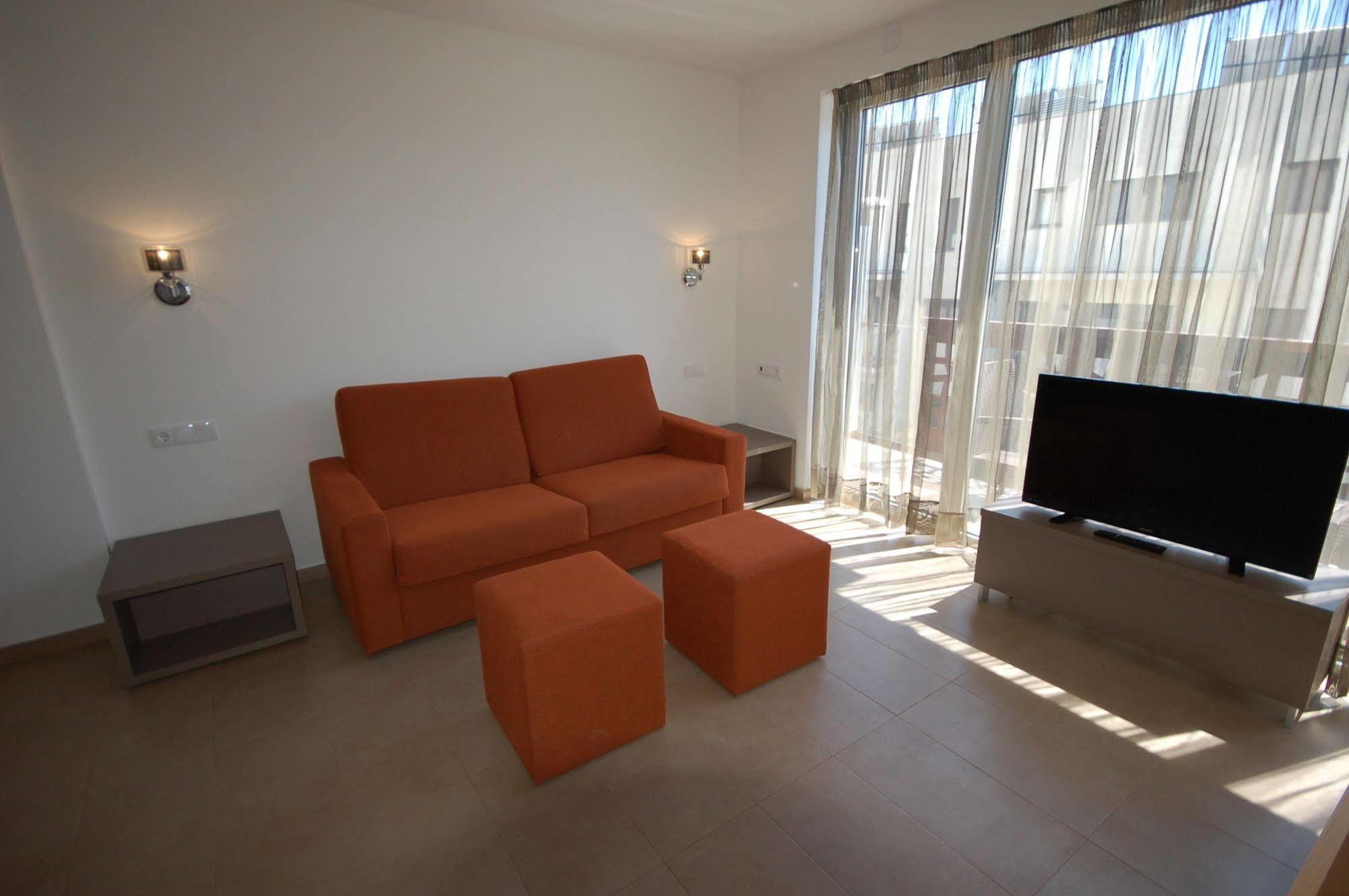 Resort Sitges Apartment Apartahotel 3*