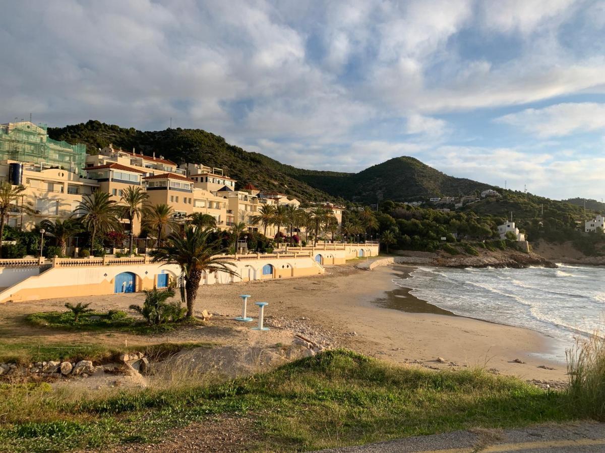 Botel Oceanis 38 Sitges