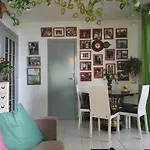 Apartamento Con Oficina Y Vistas Al Mar