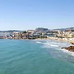 Alojate En Una Torre Sobre El Mar