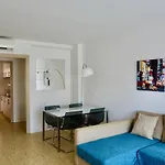 Vinyet Sunshine 2 Bed 2 Bath Steps From The Beach
