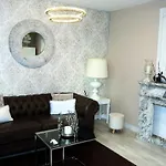 Entire Apartment , 2 Bedrooms Newly Remodeled Center Sitges Barcelona