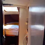 Dejate Acunar Por Nuesto Velero