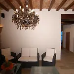 Parrots Sitges Hotel