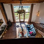 Masia Pou De La Vinya