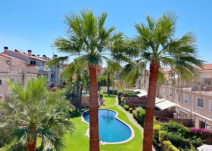 Cheerful Townhouse Center Sitges 5 Bedrooms Pool And Terrace