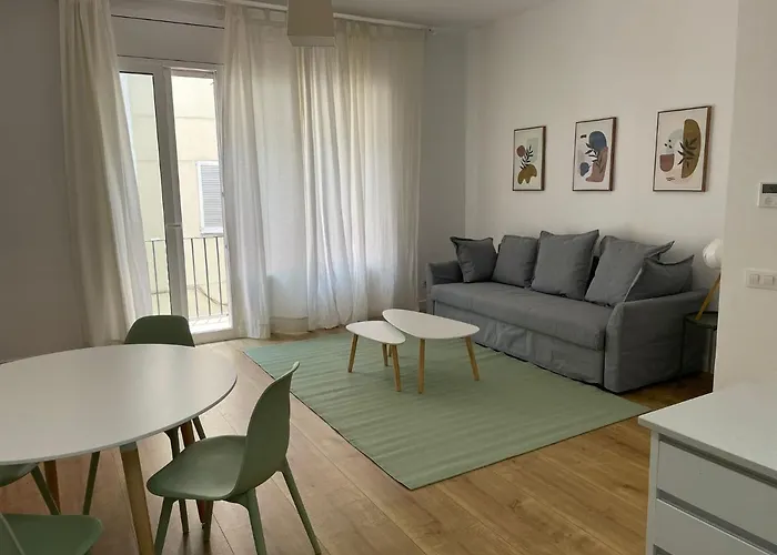 Gaudi Street Apartments