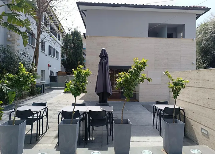 Sitges Chill Bar&Rooms