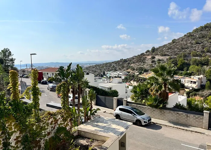 Tranquil Duplex In Sitges, Barcelona,Sea Views, Parking, Terrace