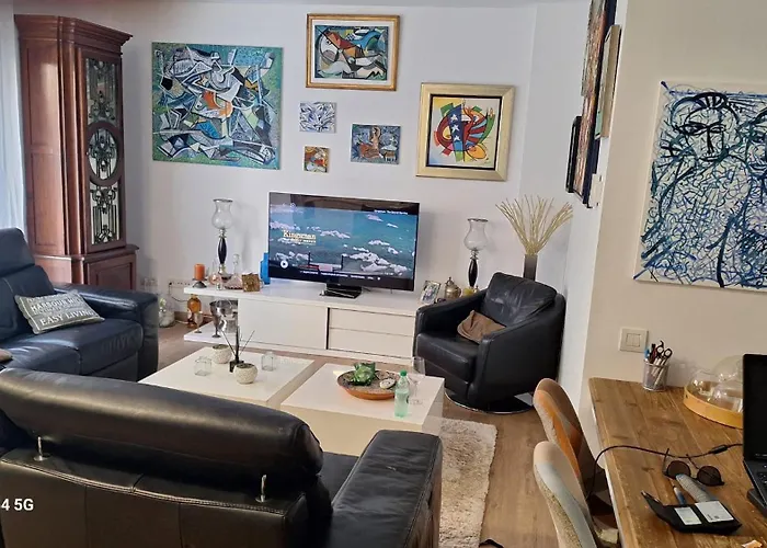Superior Room With Private Bathroom