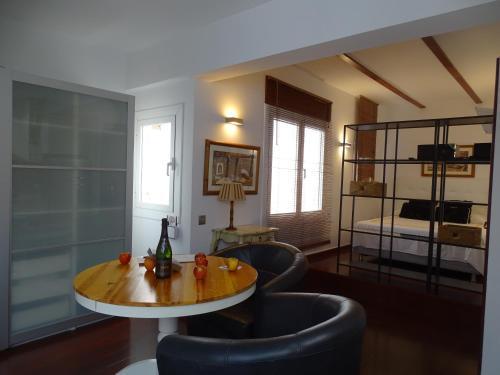 Ghat Montroig Apartment *