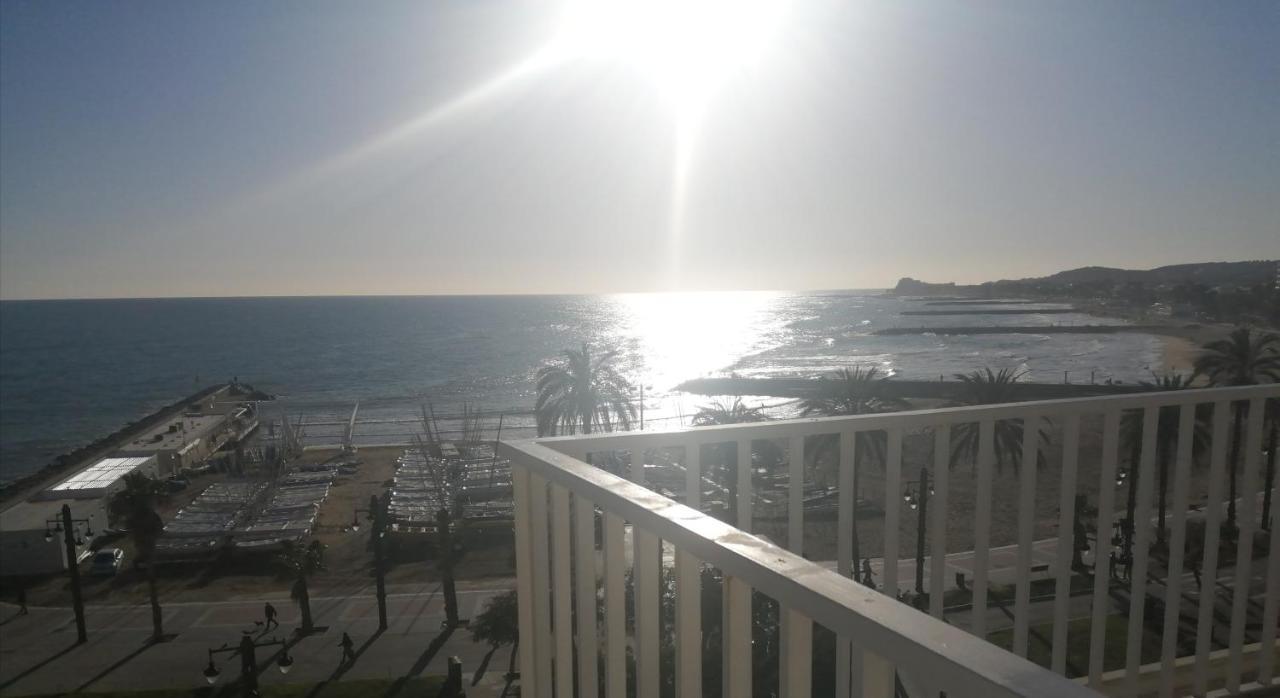 Atico Con Fantasticas Vistas Al Mar Y La Iglesia Apartamento *