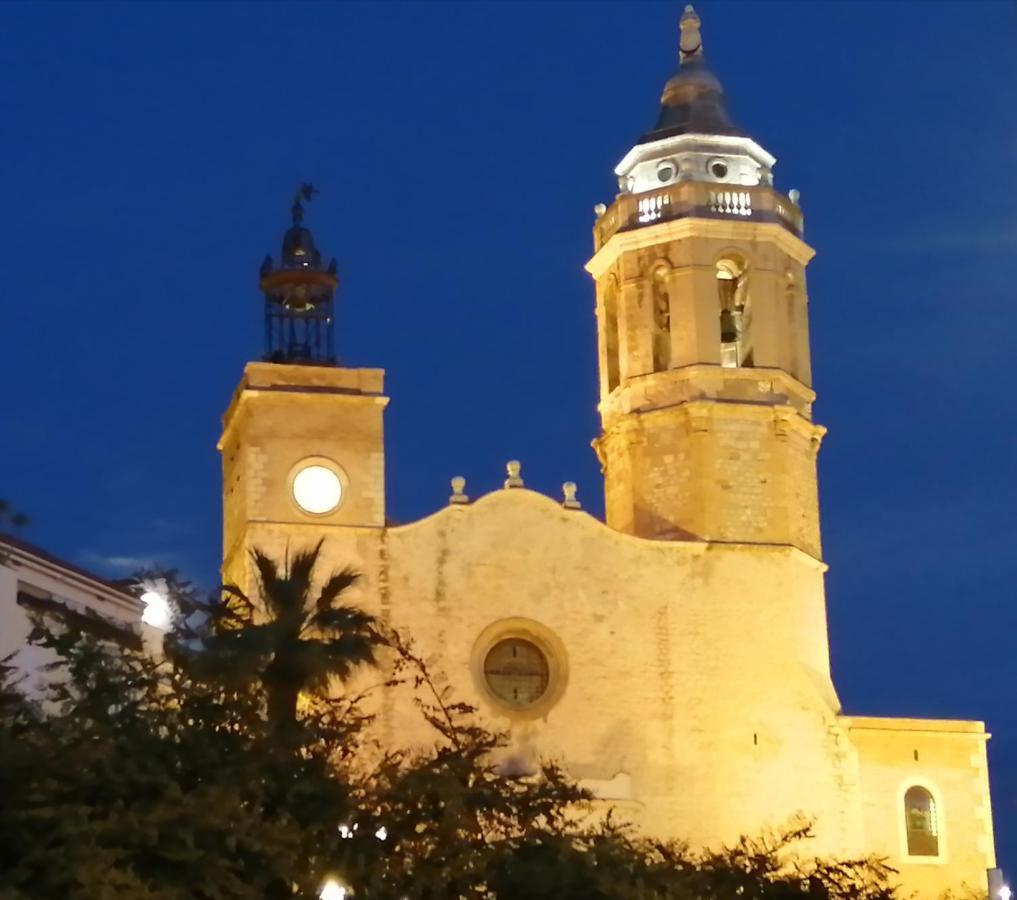 Atico Con Fantasticas Vistas Al Mar Y La Iglesia