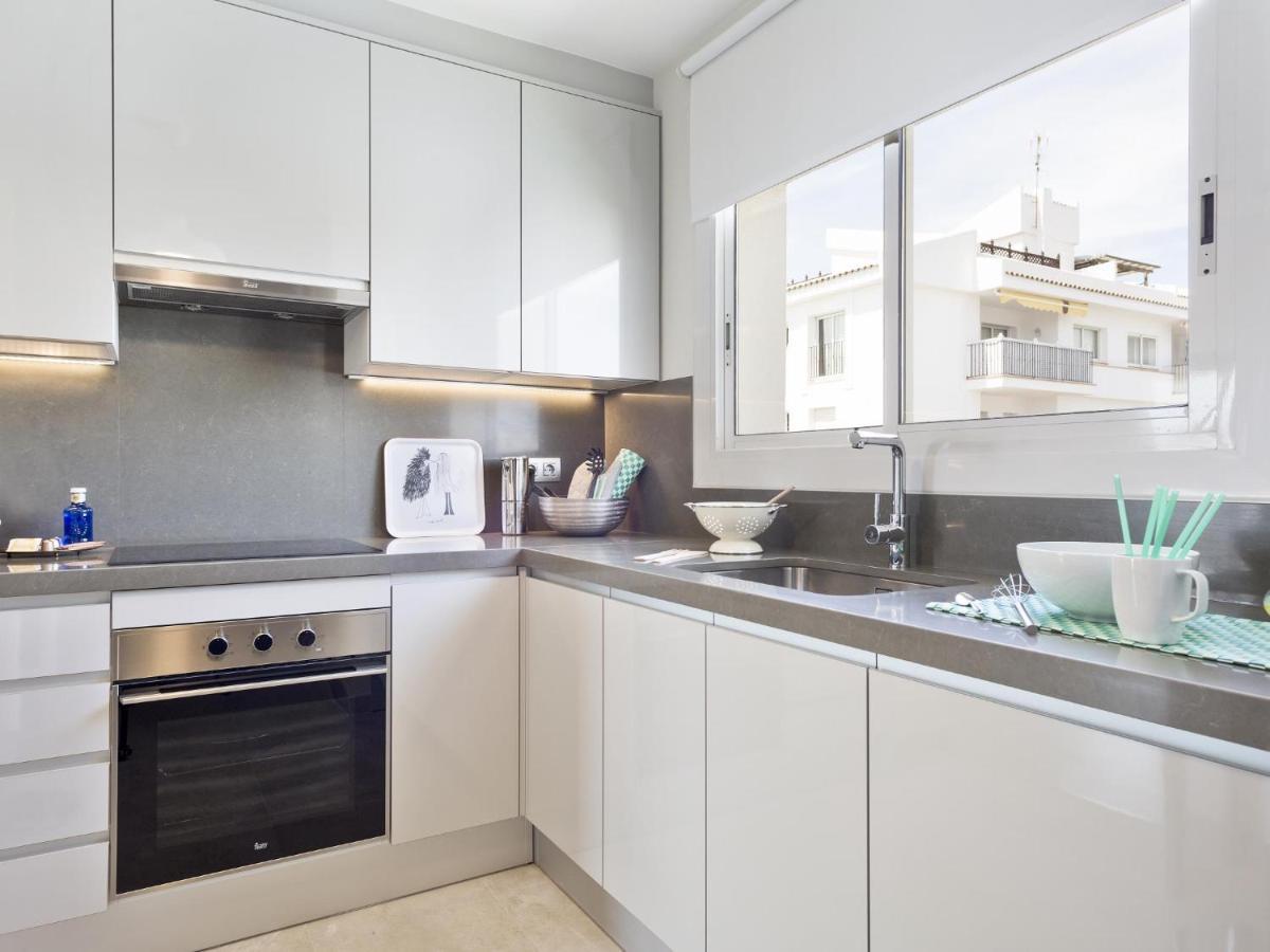 Spaces Oasis Penthouse 3 Bedroom, 2 Bathroom, Terrace, Pool, Sleeps Up To 6 *