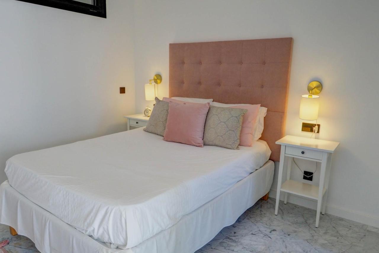 Malvasia & Lotus With Sea Views By Hello Homes