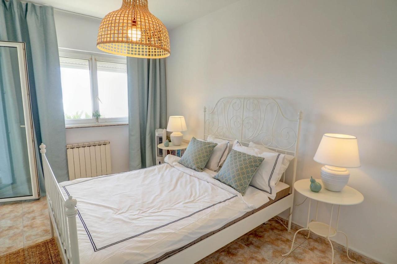 Apartment Malvasia & Lotus With Sea Views By Hello Homes