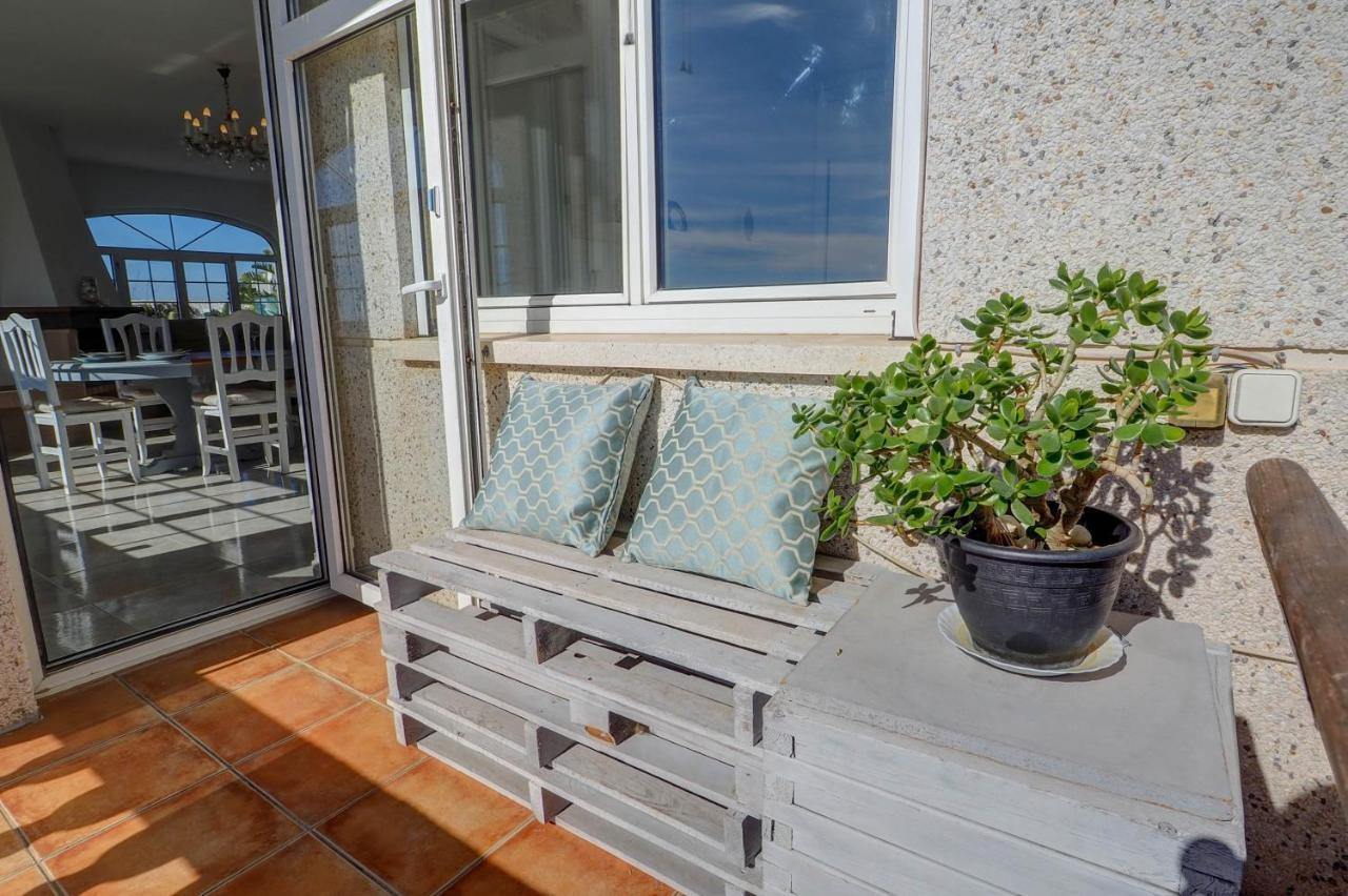 Apartment Malvasia & Lotus With Sea Views By Hello Homes