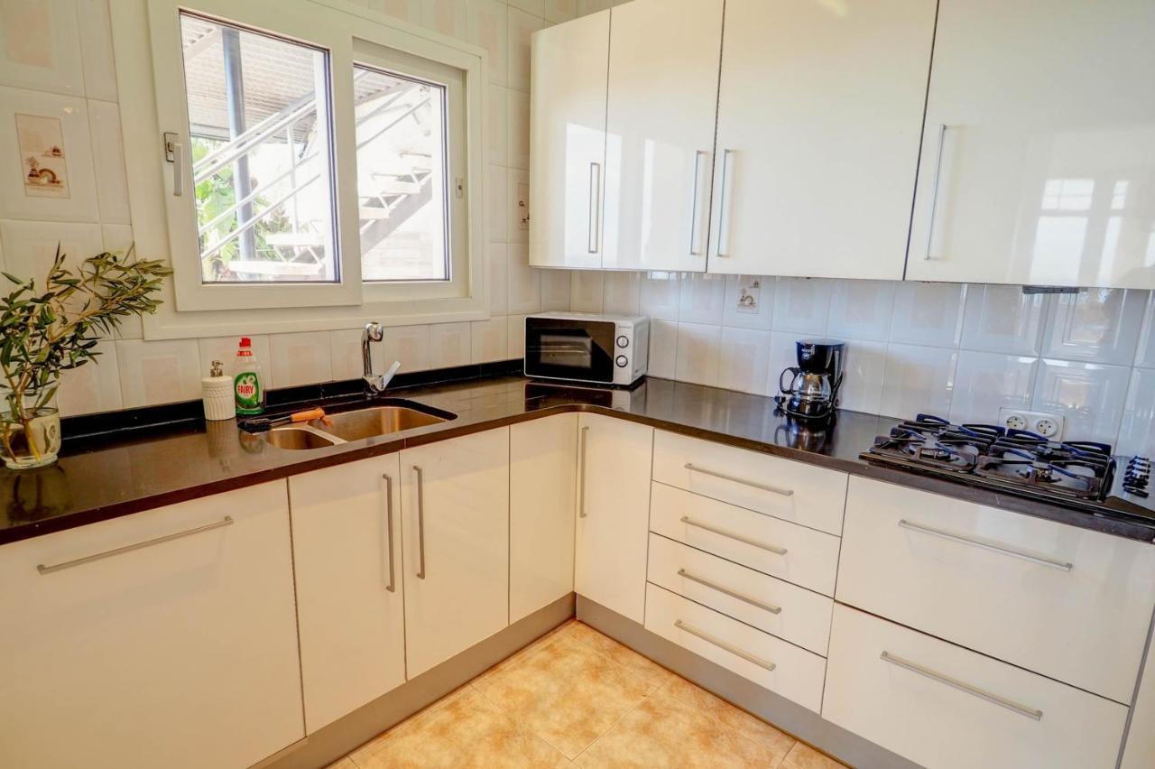 Malvasia & Lotus With Sea Views By Hello Homes