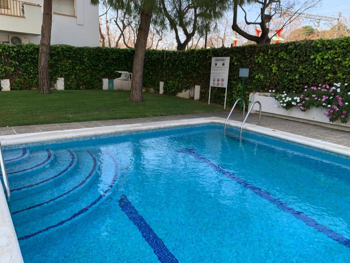 Spaces Oasis Penthouse 3 Bedroom, 2 Bathroom, Terrace, Pool, Sleeps Up To 6 Apartment