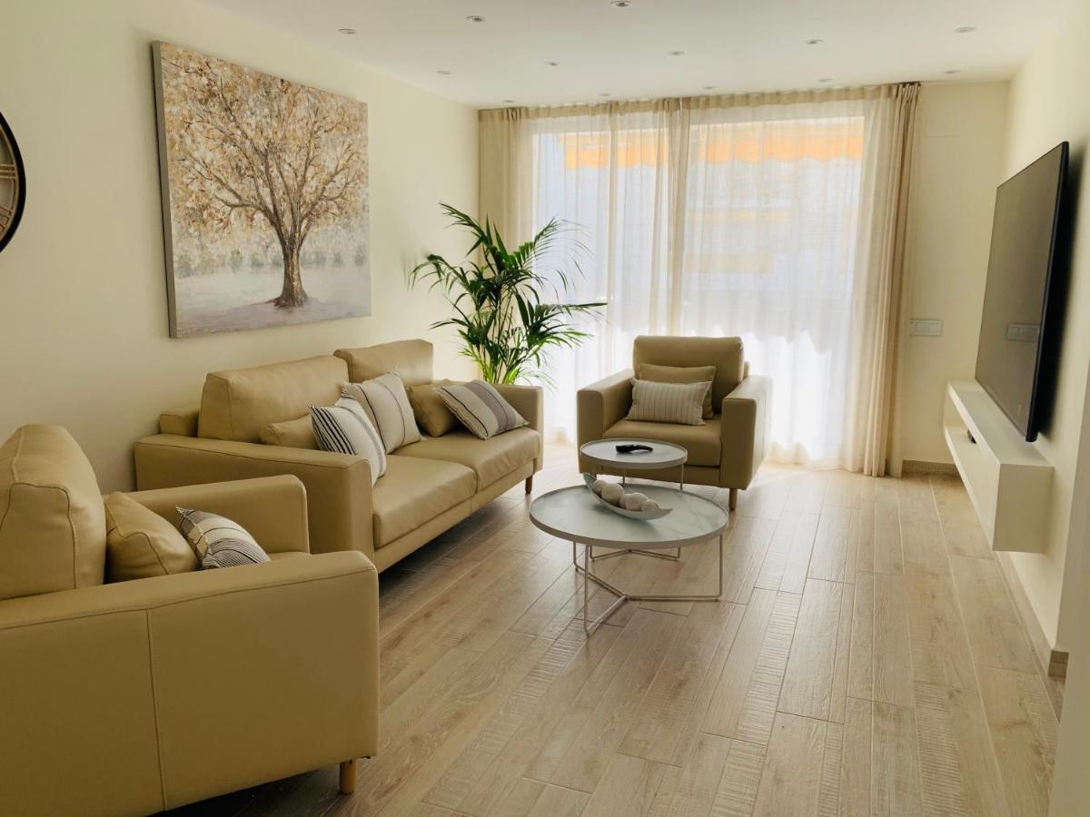 Spaces Oasis Suites- 4 Bedroom, 4 Ensuite Bathrooms, Terrace, Pool, Centre