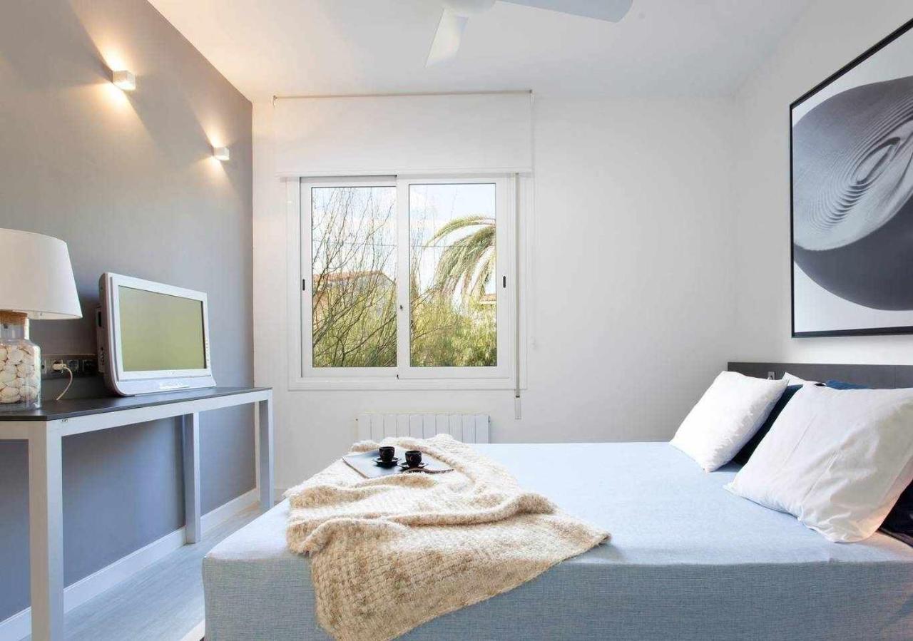 Blancsubur Soleado Y Moderno Apartamento