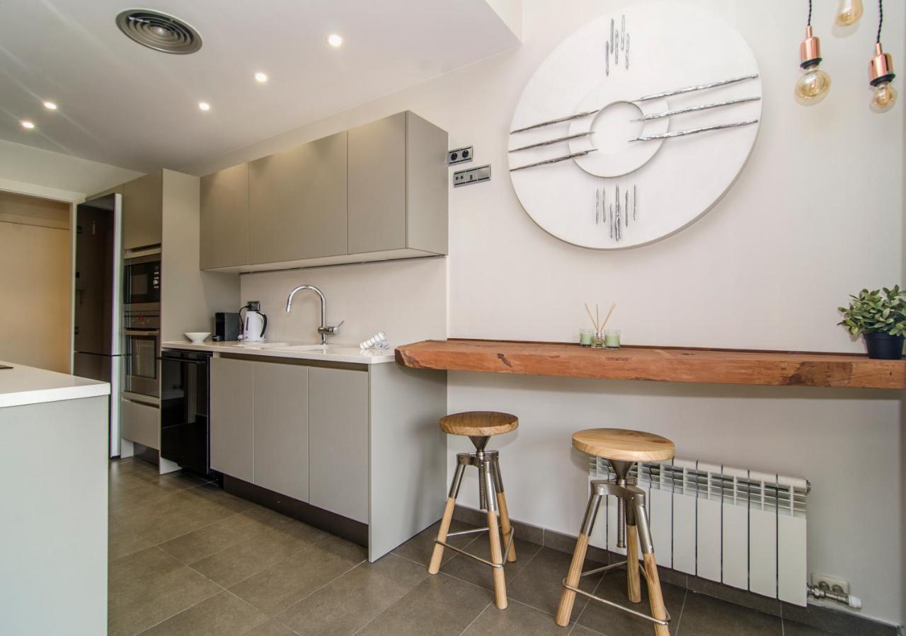Spaces Garden Paradise 3 Bedroom, 3 Bathroom, Huge Private Garden-terrace, Pool- Sleeps Up To 8 Sitges