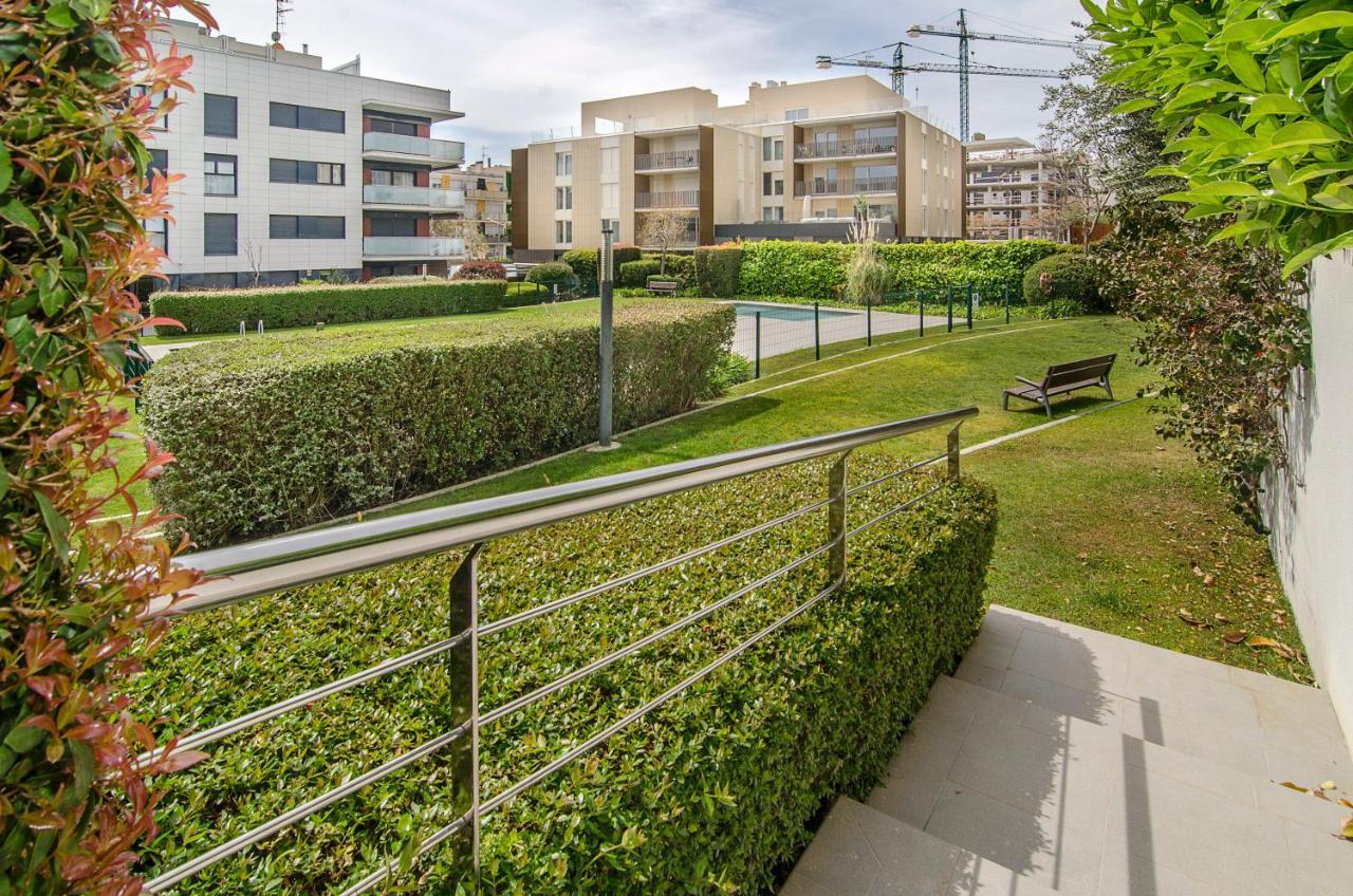 Spaces Garden Paradise 3 Bedroom, 3 Bathroom, Huge Private Garden-terrace, Pool- Sleeps Up To 8