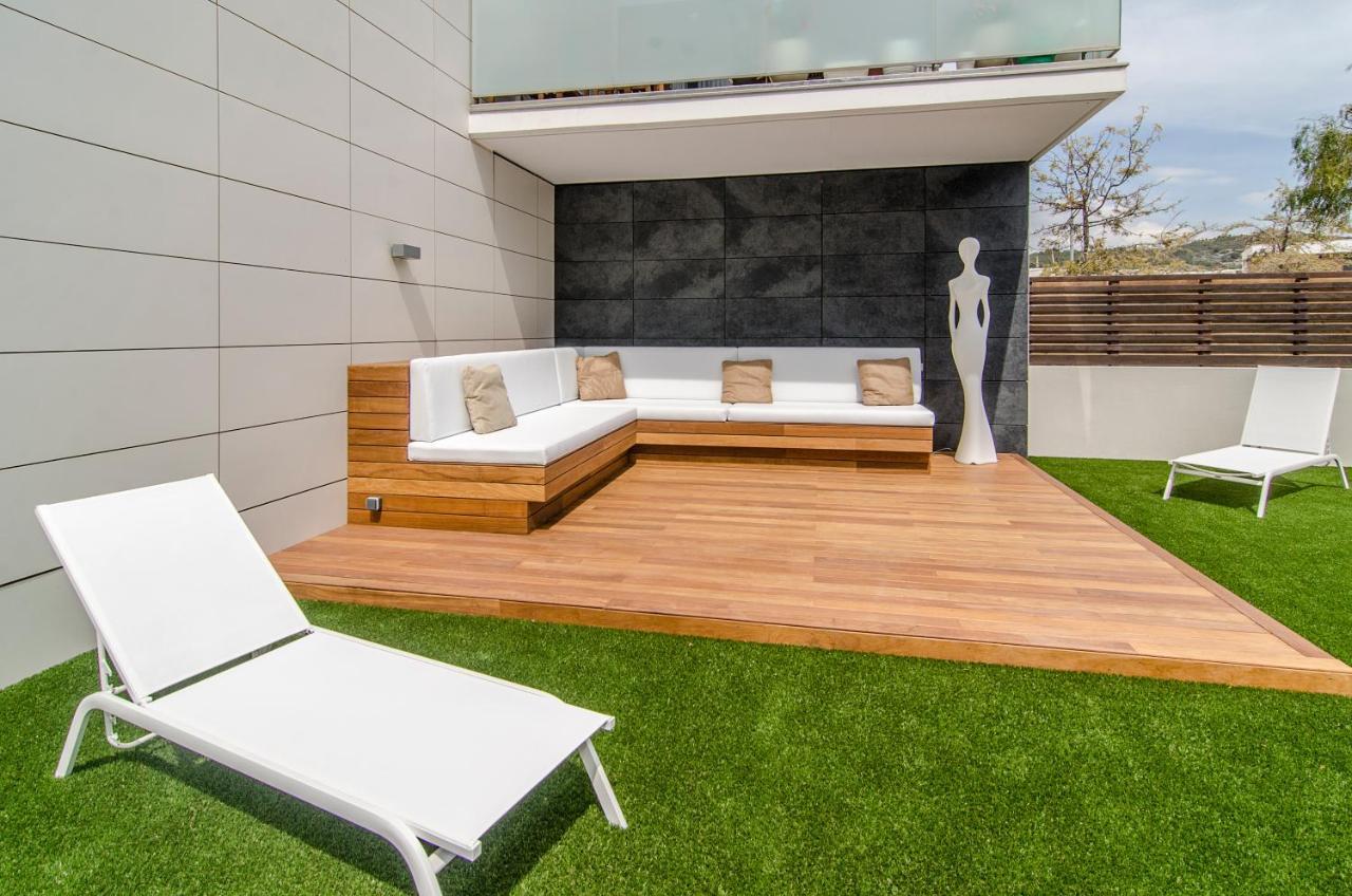 Spaces Garden Paradise 3 Bedroom, 3 Bathroom, Huge Private Garden-terrace, Pool- Sleeps Up To 8
