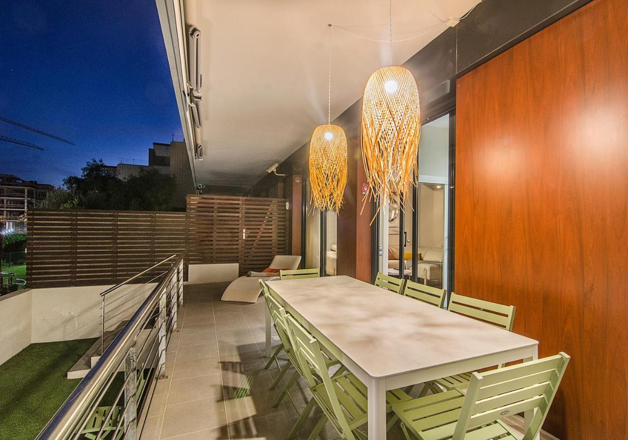 Spaces Garden Paradise 3 Bedroom, 3 Bathroom, Huge Private Garden-terrace, Pool- Sleeps Up To 8