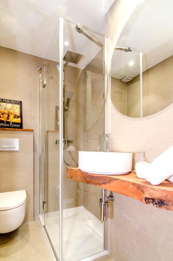 Appartement Spaces Garden Paradise 3 Bedroom, 3 Bathroom, Huge Private Garden-terrace, Pool- Sleeps Up To 8