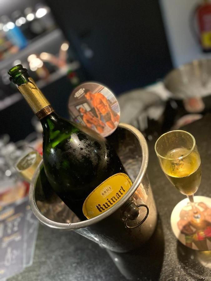 Gasthuis Elite - Gay Men Only (adults Only) 2*
